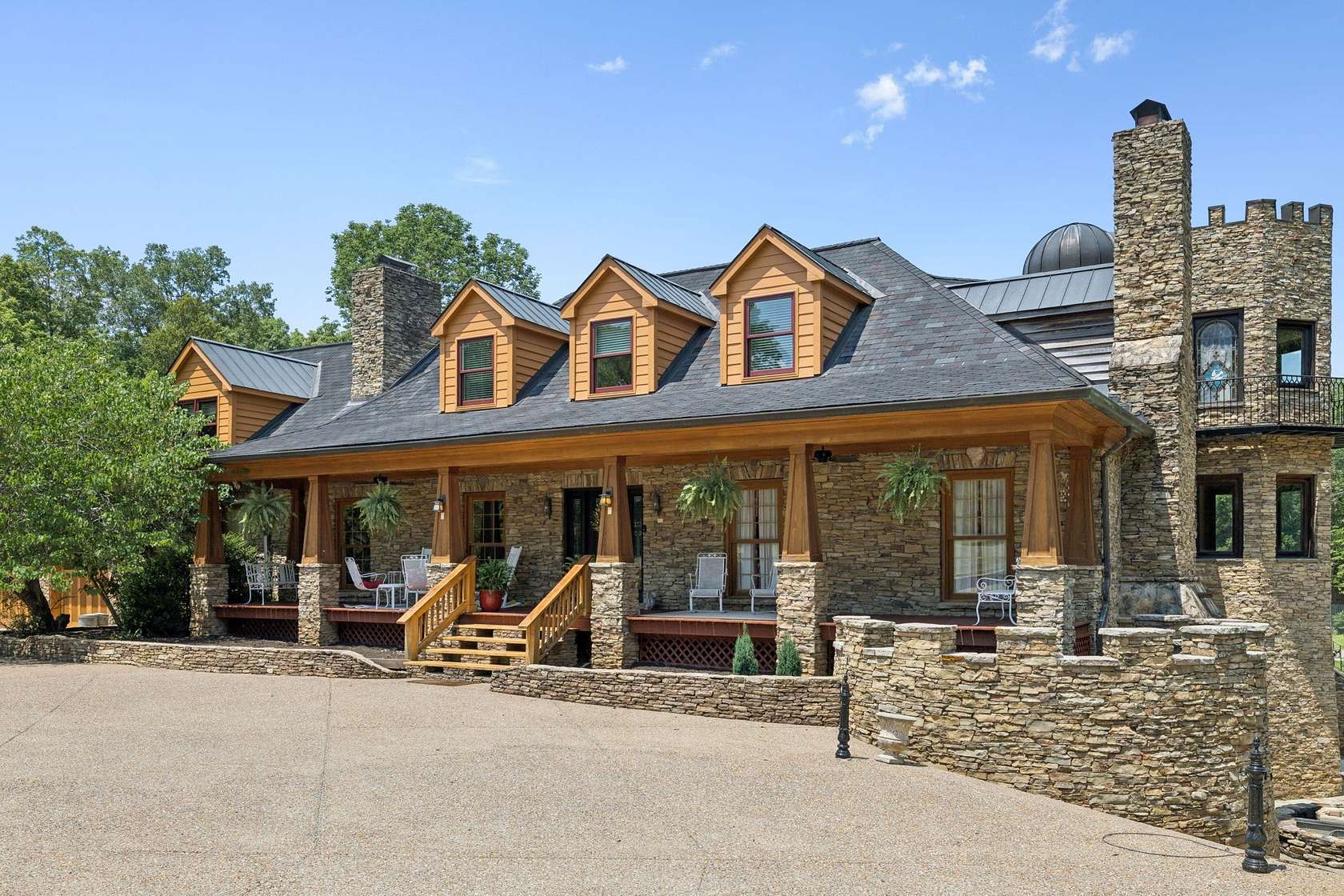 32 Acres of Land with Home for Sale in Ashland City, Tennessee