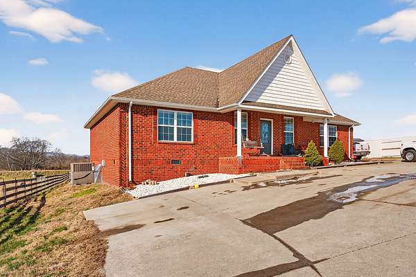 5.27 Acres of Land with Home for Sale in Castalian Springs, Tennessee