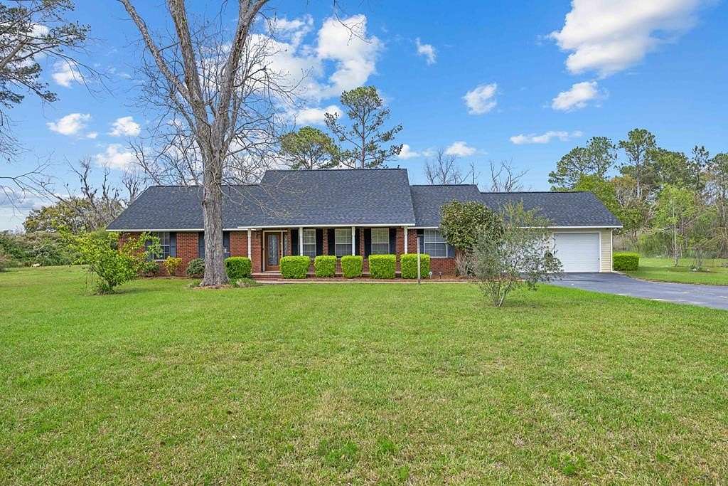 8.86 Acres of Land with Home for Sale in Lakeland, Georgia