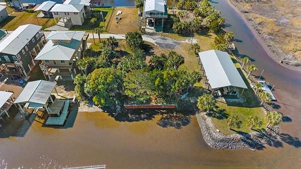 0.12 Acres of Land for Sale in Suwannee, Florida