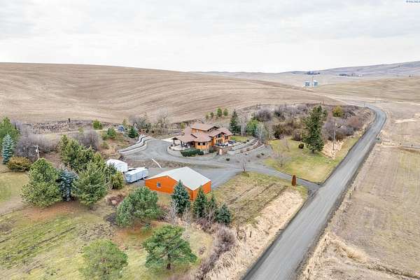 2.5 Acres of Land with Home for Sale in Pullman, Washington