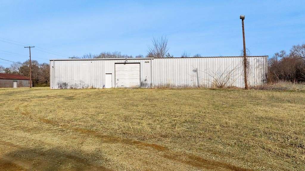 7 Acres of Improved Commercial Land for Sale in Palestine, Texas