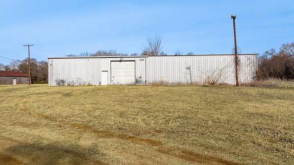 7 Acres of Improved Commercial Land for Sale in Palestine, Texas