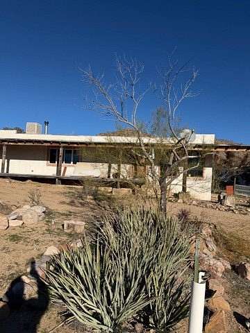 39 Acres of Land with Home for Sale in Kingman, Arizona