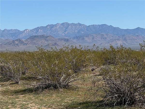 2 Acres of Residential Land for Sale in Golden Valley, Arizona