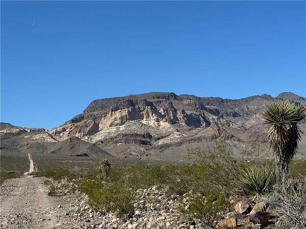 5 Acres of Residential Land for Sale in Golden Valley, Arizona