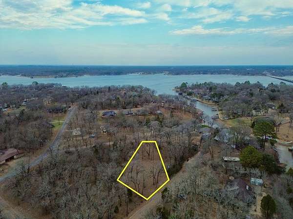 0.38 Acres of Residential Land for Sale in Malakoff, Texas