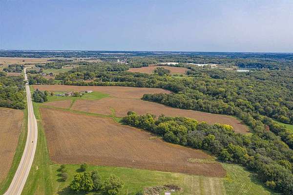 35 Acres of Recreational Land & Farm for Sale in Oregon, Illinois