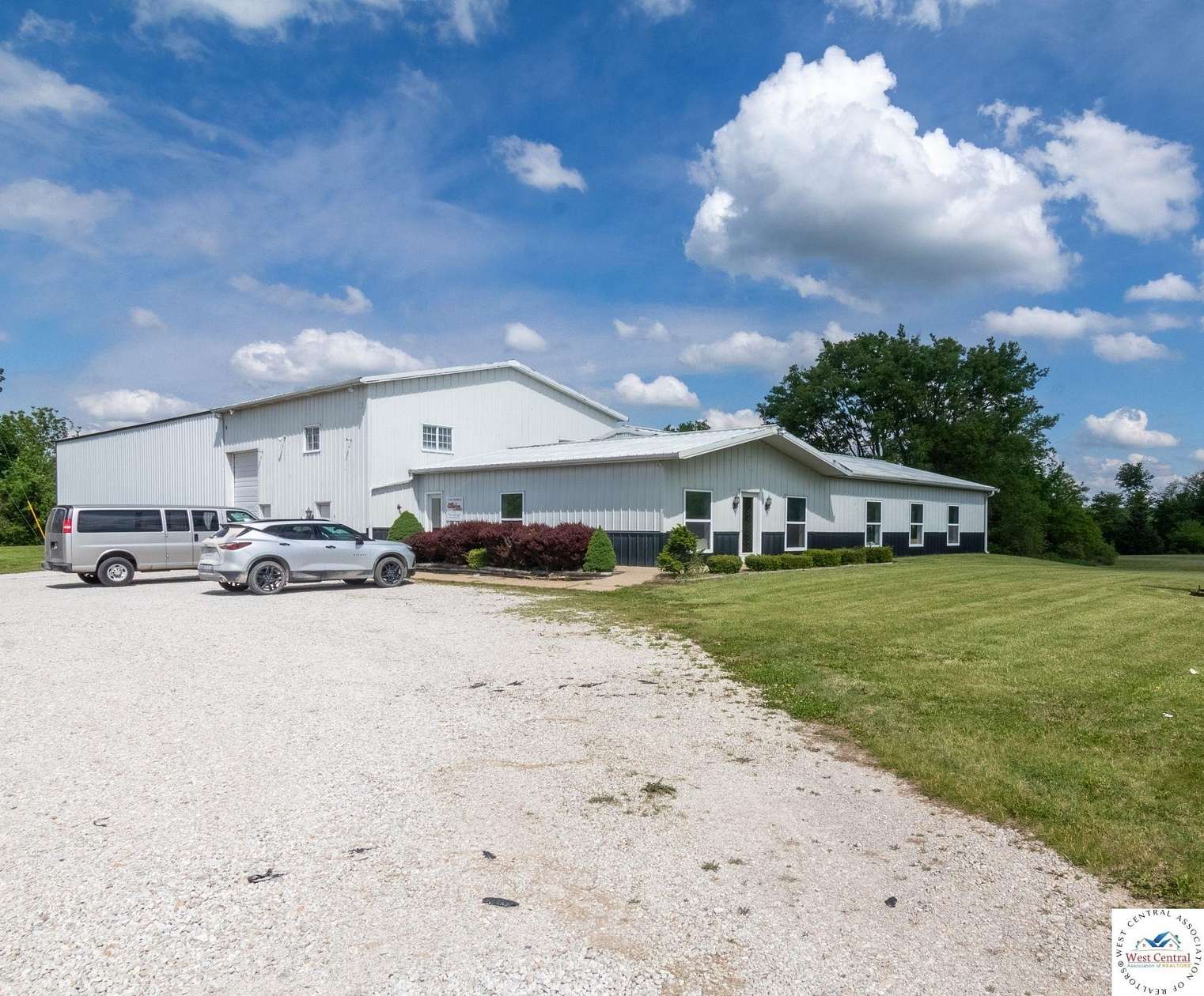 10 Acres of Commercial Land for Sale in Clinton, Missouri