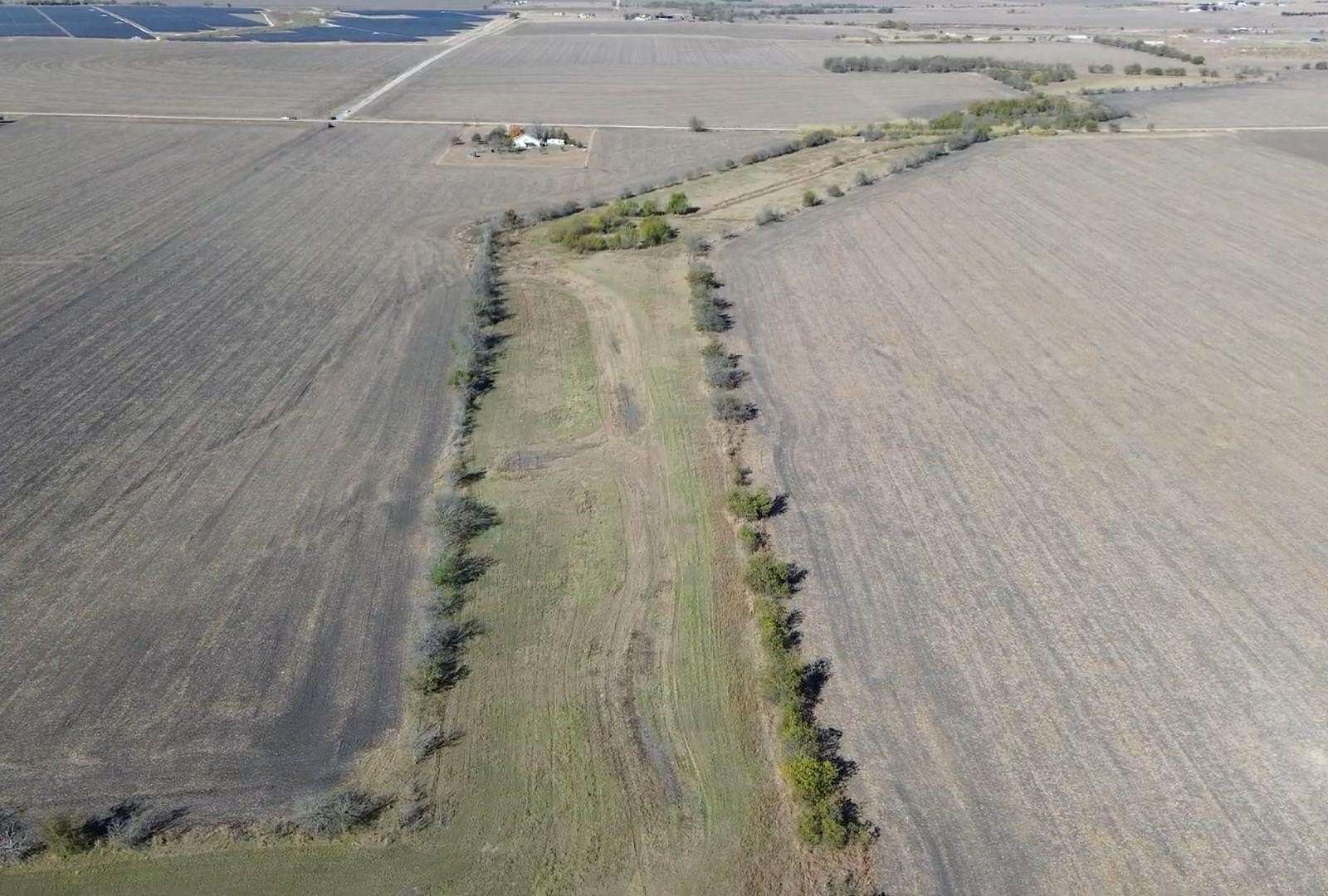 117 Acres of Land for Sale in Coupland, Texas