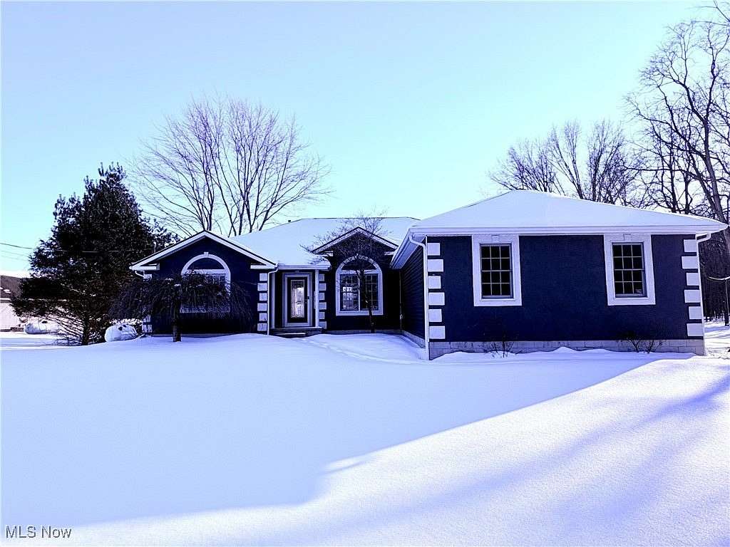 3.62 Acres of Residential Land with Home for Sale in Huron, Ohio