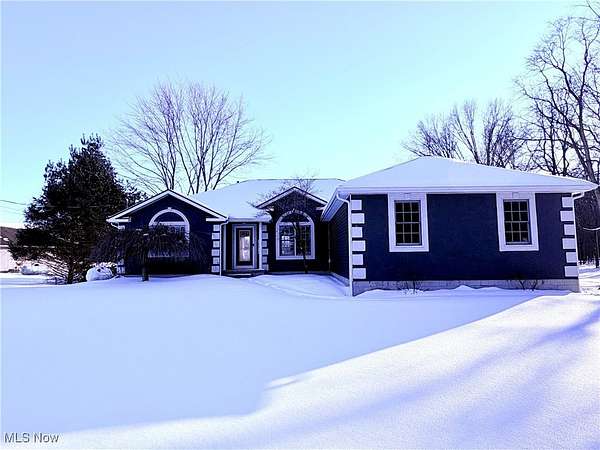 3.62 Acres of Residential Land with Home for Sale in Huron, Ohio