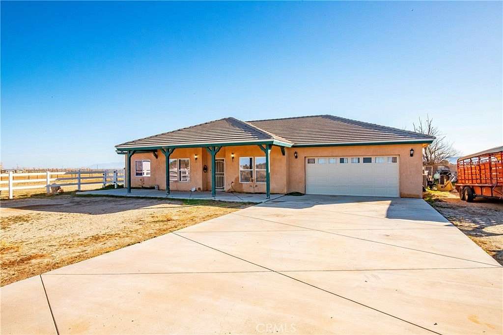 2.5 Acres of Land with Home for Sale in Lancaster, California