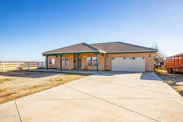 2.5 Acres of Land with Home for Sale in Lancaster, California