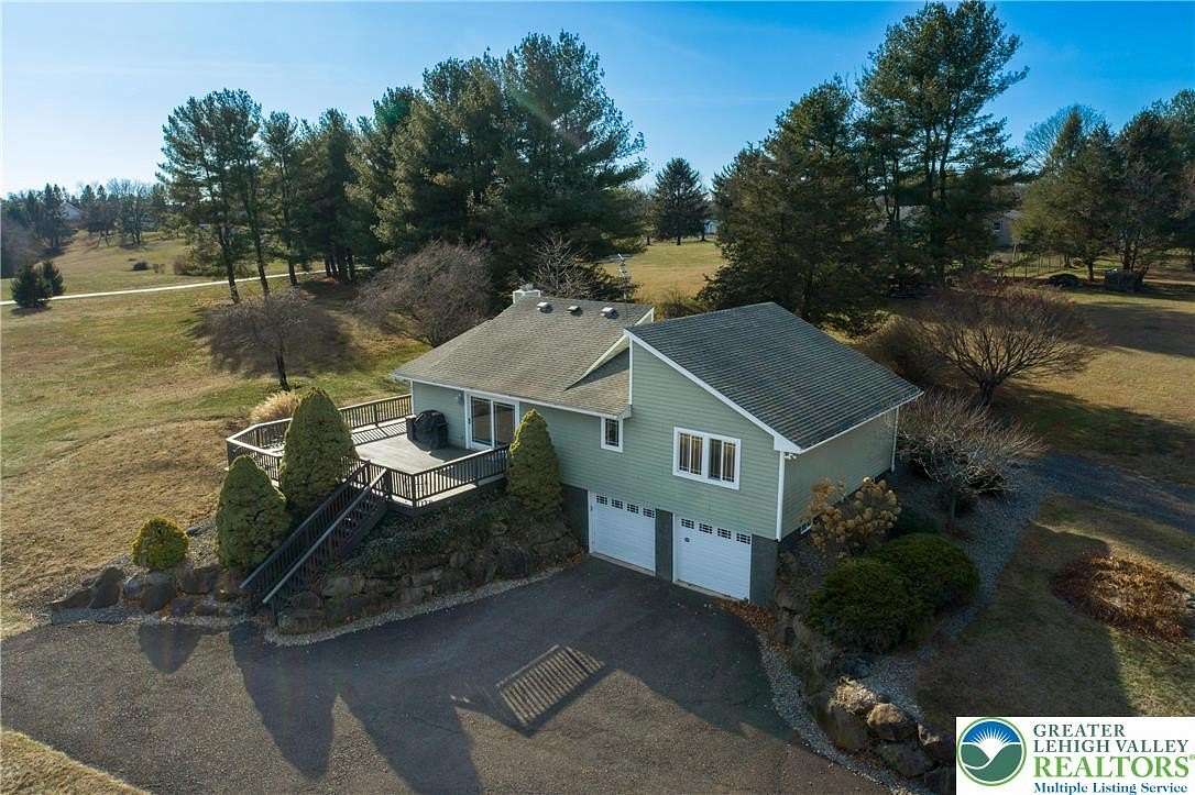 4.62 Acres of Residential Land with Home for Sale in Tinicum Township, Pennsylvania