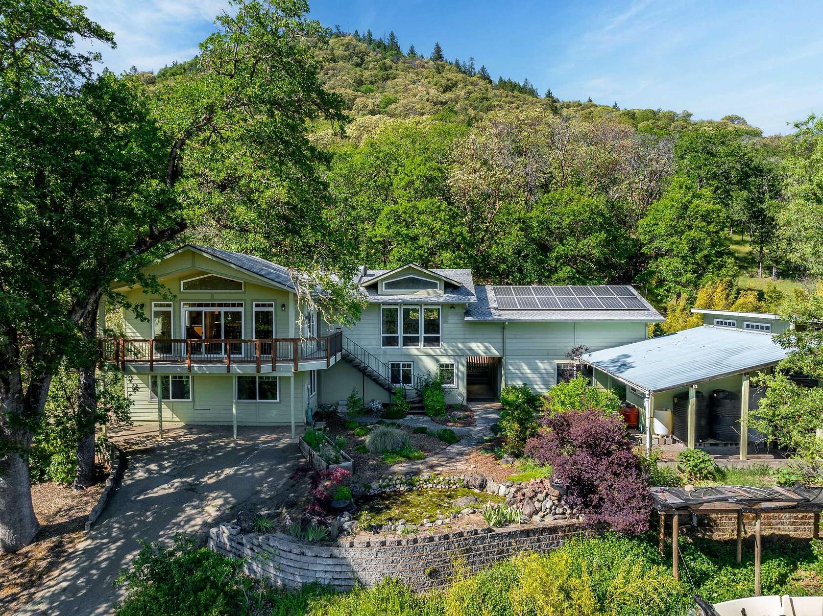 12.6 Acres of Recreational Land with Home for Sale in Rogue River, Oregon