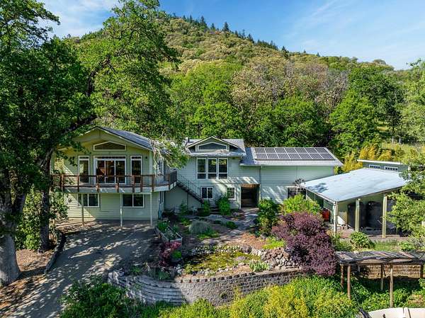 12.6 Acres of Recreational Land with Home for Sale in Rogue River, Oregon