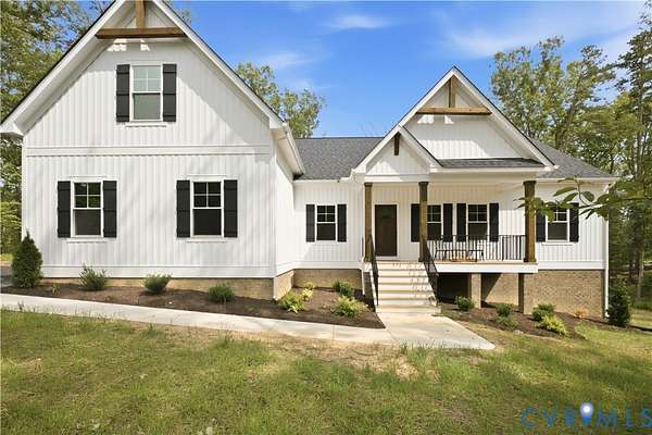 1.57 Acres of Land with Home for Sale in Keswick, Virginia