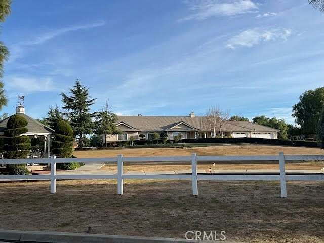 2.14 Acres of Residential Land with Home for Sale in Lake Mathews, California