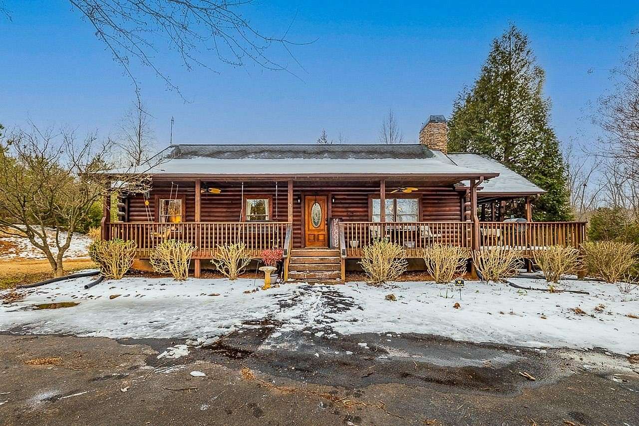 2 Acres of Residential Land with Home for Sale in Rutherfordton, North Carolina