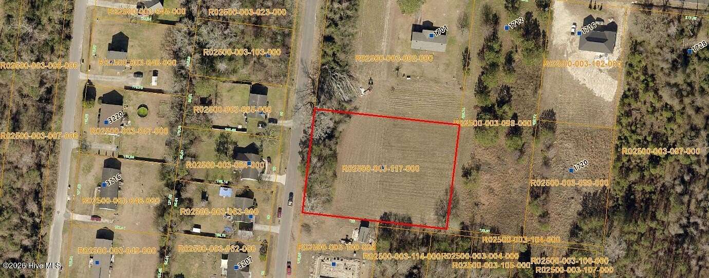 1 Acre of Residential Land for Sale in Castle Hayne, North Carolina