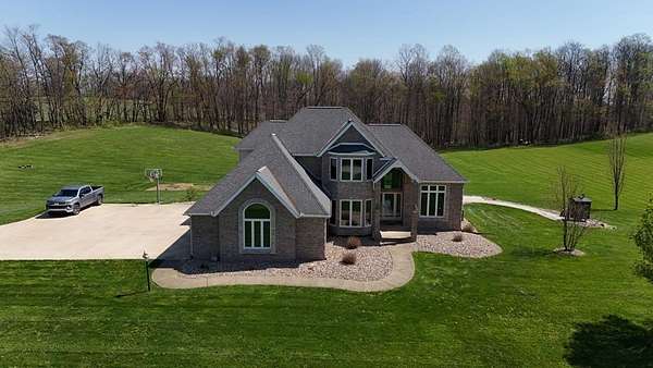 8.4 Acres of Land with Home for Sale in Mansfield, Ohio