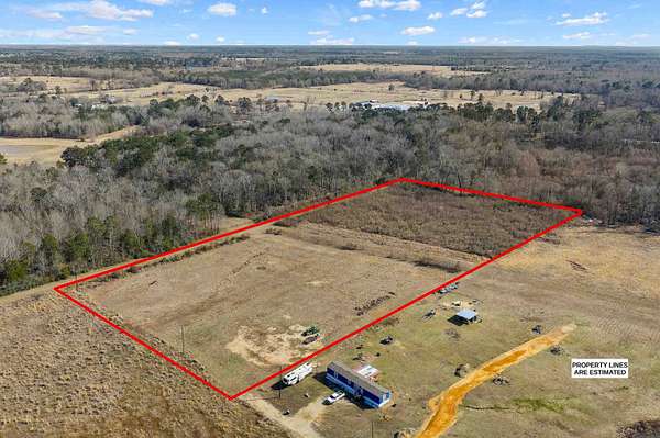 10 Acres of Residential Land for Sale in Carthage, Texas