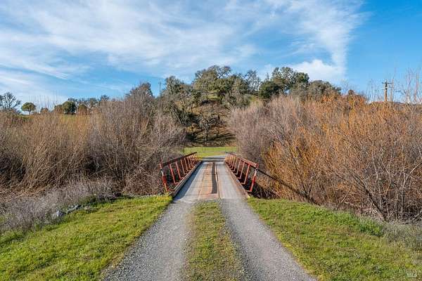 21.7 Acres of Recreational & Residential Land for Sale in Hopland, California