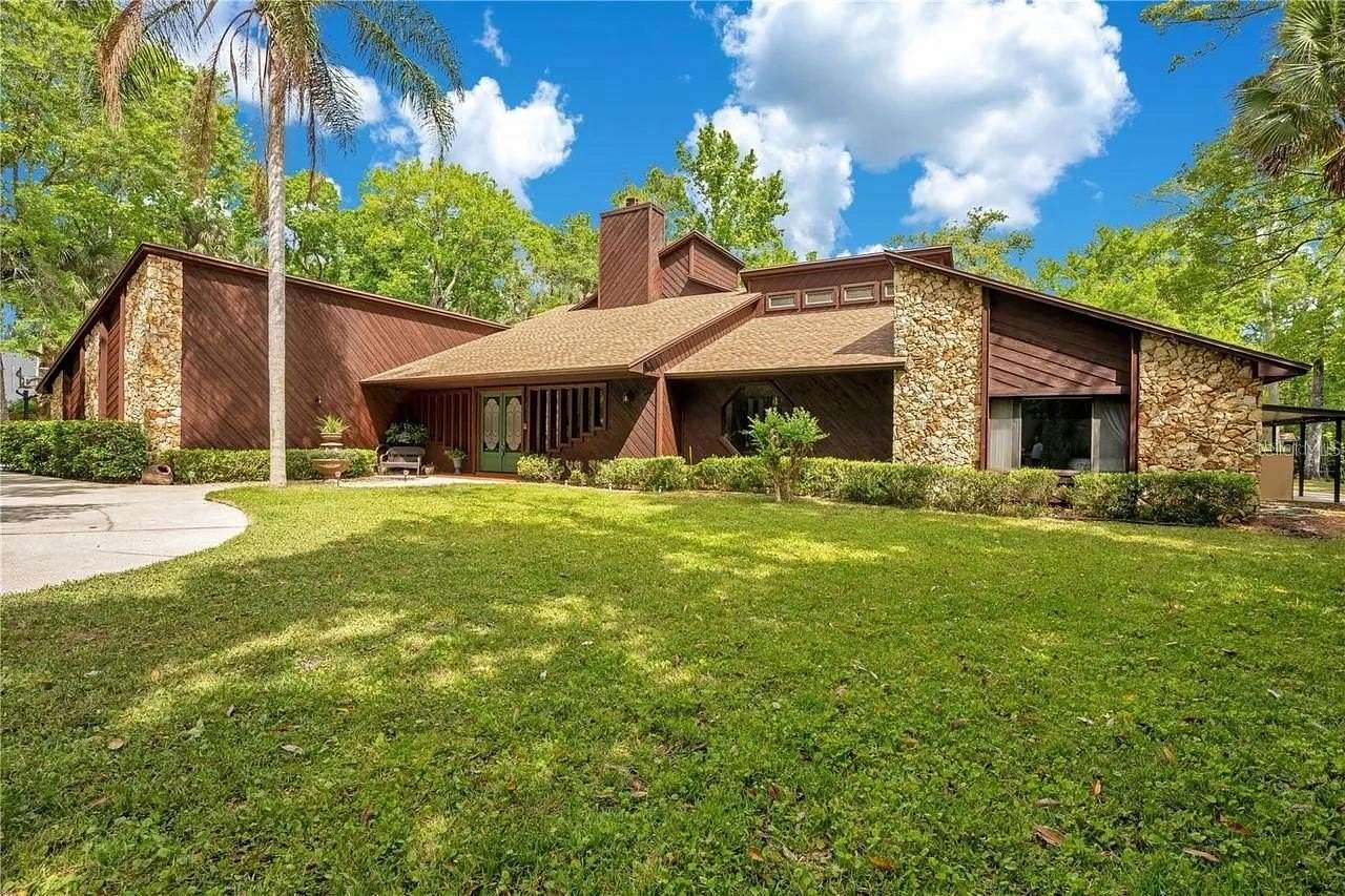 2.22 Acres of Land with Home for Sale in Winter Springs, Florida