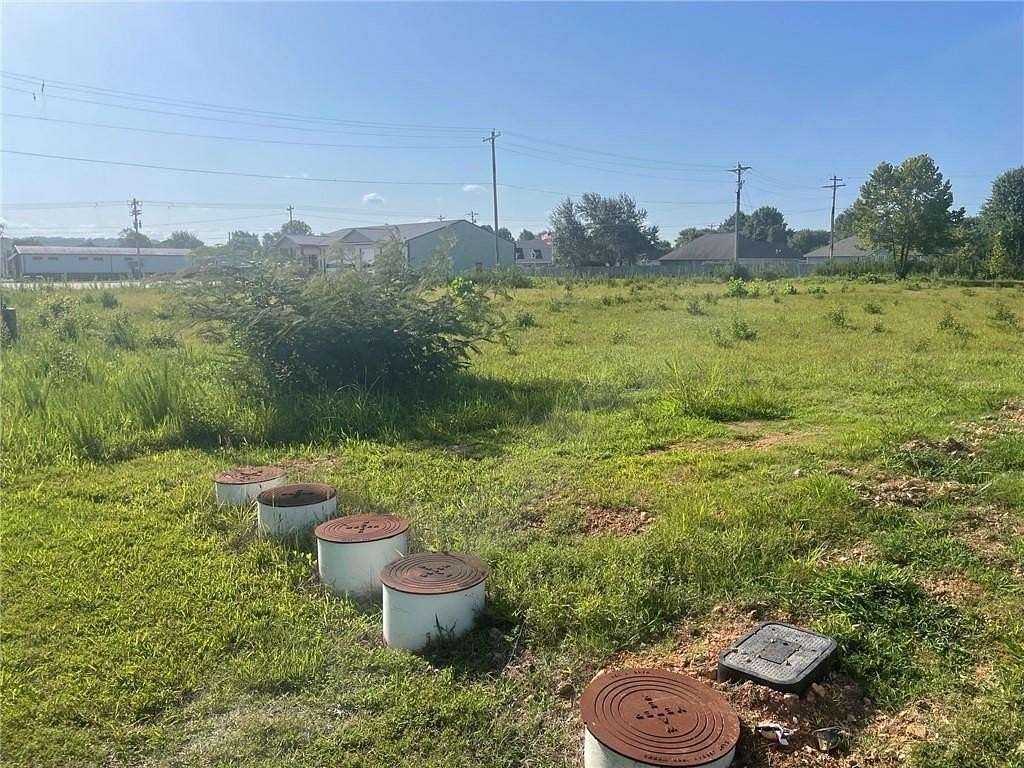 0.45 Acres of Commercial Land for Sale in Fayetteville, Arkansas