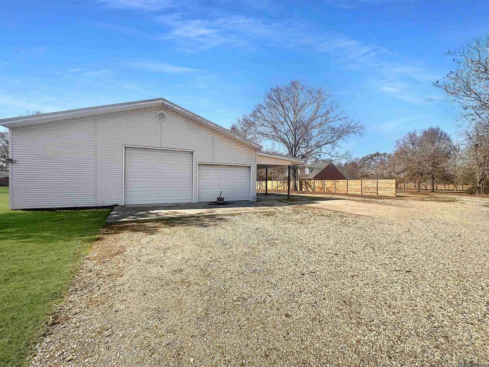 5 Acres of Residential Land with Home for Sale in Hammond, Louisiana