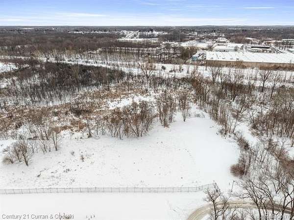 1 Acre of Mixed-Use Land for Sale in Jackson, Michigan
