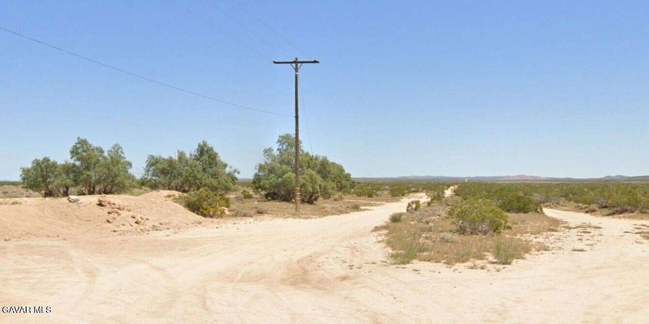 5 Acres of Residential Land for Sale in North Edwards, California