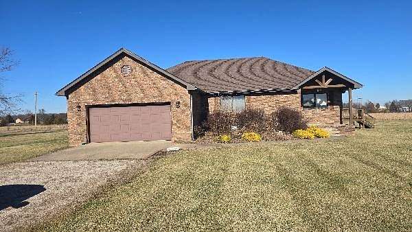 5.76 Acres of Improved Residential Land for Sale in Seymour, Missouri