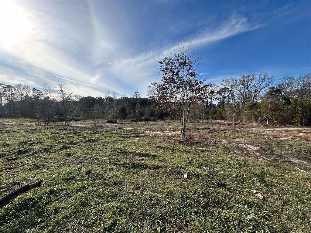4 Acres of Residential Land for Sale in Overton, Texas