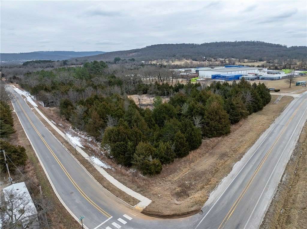 2.86 Acres of Commercial Land for Sale in Fayetteville, Arkansas