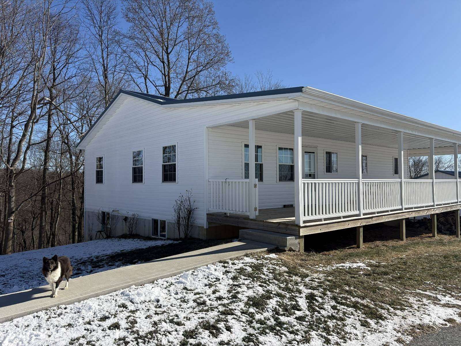 2.5 Acres of Land with Home for Sale in Vanceburg, Kentucky
