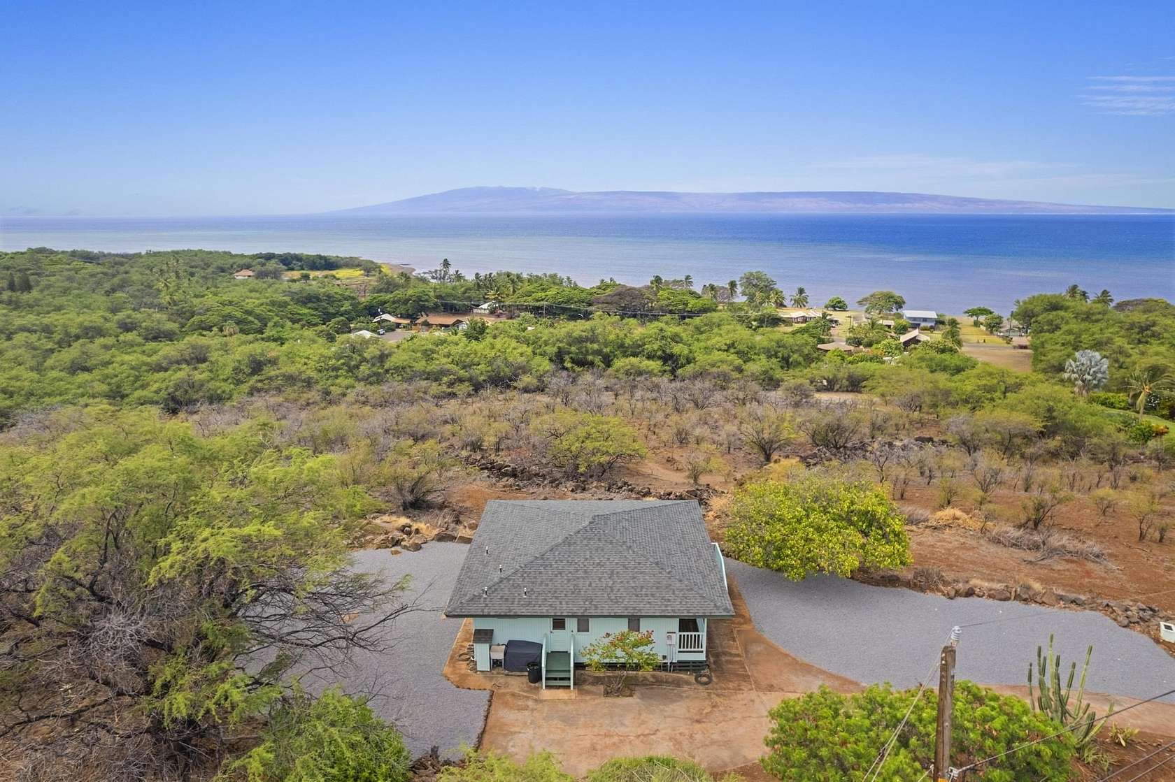 4 Acres of Improved Residential Land for Sale in Kaunakakai, Hawaii