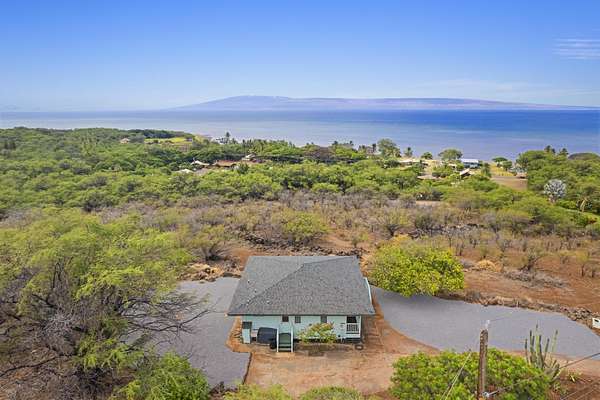 4 Acres of Improved Residential Land for Sale in Kaunakakai, Hawaii