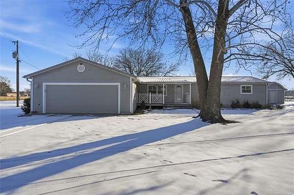 18.9 Acres of Land with Home for Sale in Okmulgee, Oklahoma