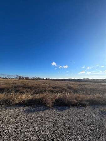 2 Acres of Residential Land for Sale in Itasca, Texas