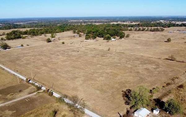 18.9 Acres of Land for Sale in Gentry, Arkansas