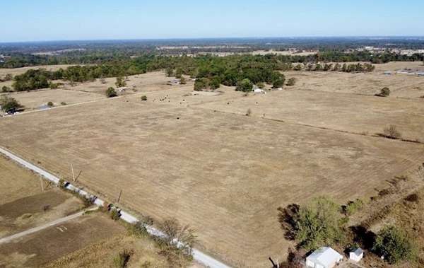 18.9 Acres of Land for Sale in Gentry, Arkansas
