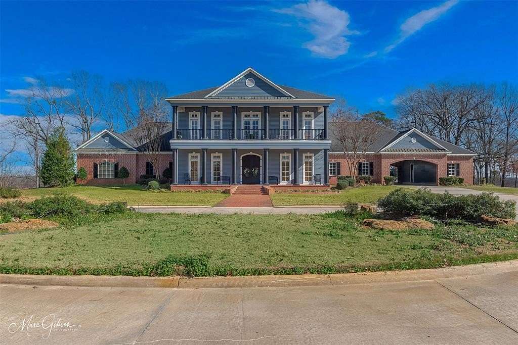 24 Acres of Land with Home for Sale in Shreveport, Louisiana