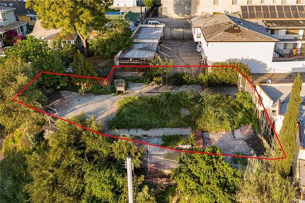 0.12 Acres of Mixed-Use Land for Sale in Los Angeles, California