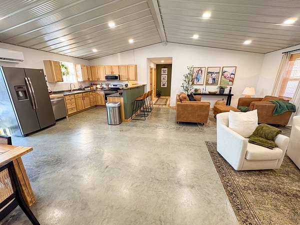 4 Acres of Residential Land with Home for Sale in Willow Springs, Missouri