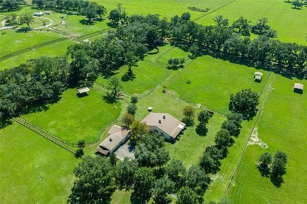 20 Acres of Land with Home for Sale in Ocala, Florida