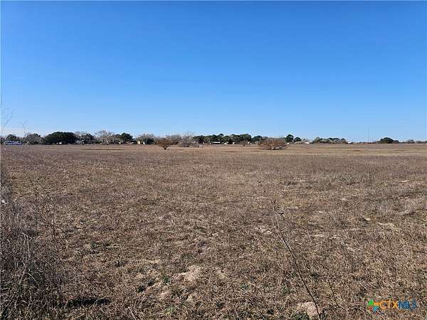 3 Acres of Residential Land for Sale in Victoria, Texas