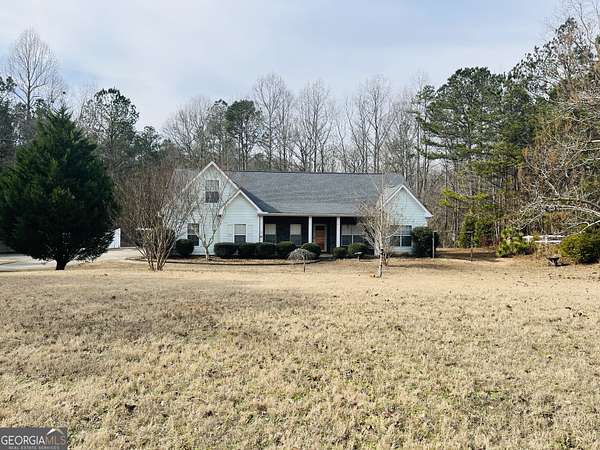 3 Acres of Residential Land with Home for Lease in Senoia, Georgia