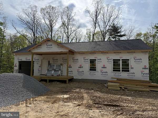 3.48 Acres of Land with Home for Sale in Berkeley Springs, West Virginia